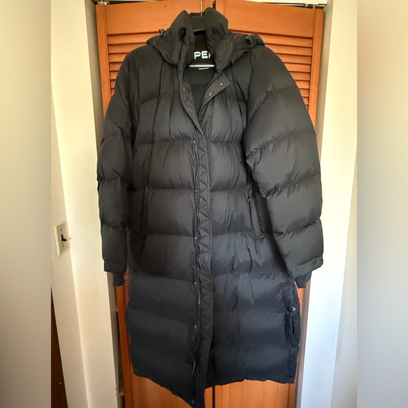 ARITZIA The Super Puff - The Super Puff Long - cliMATTE SIZE XL - Picture 1 of 9